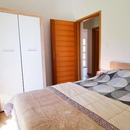 Holiday House Nela لابين المظهر الخارجي الصورة