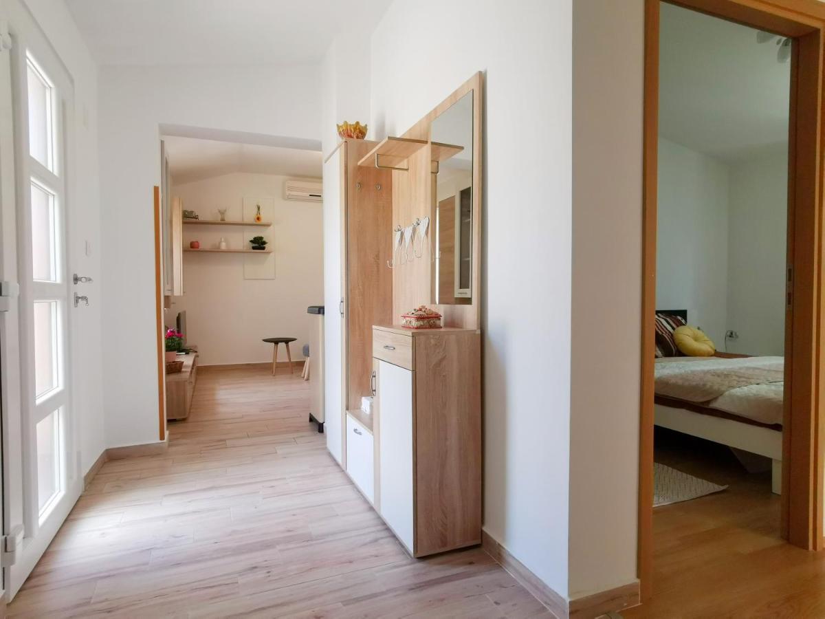 Holiday House Nela لابين المظهر الخارجي الصورة